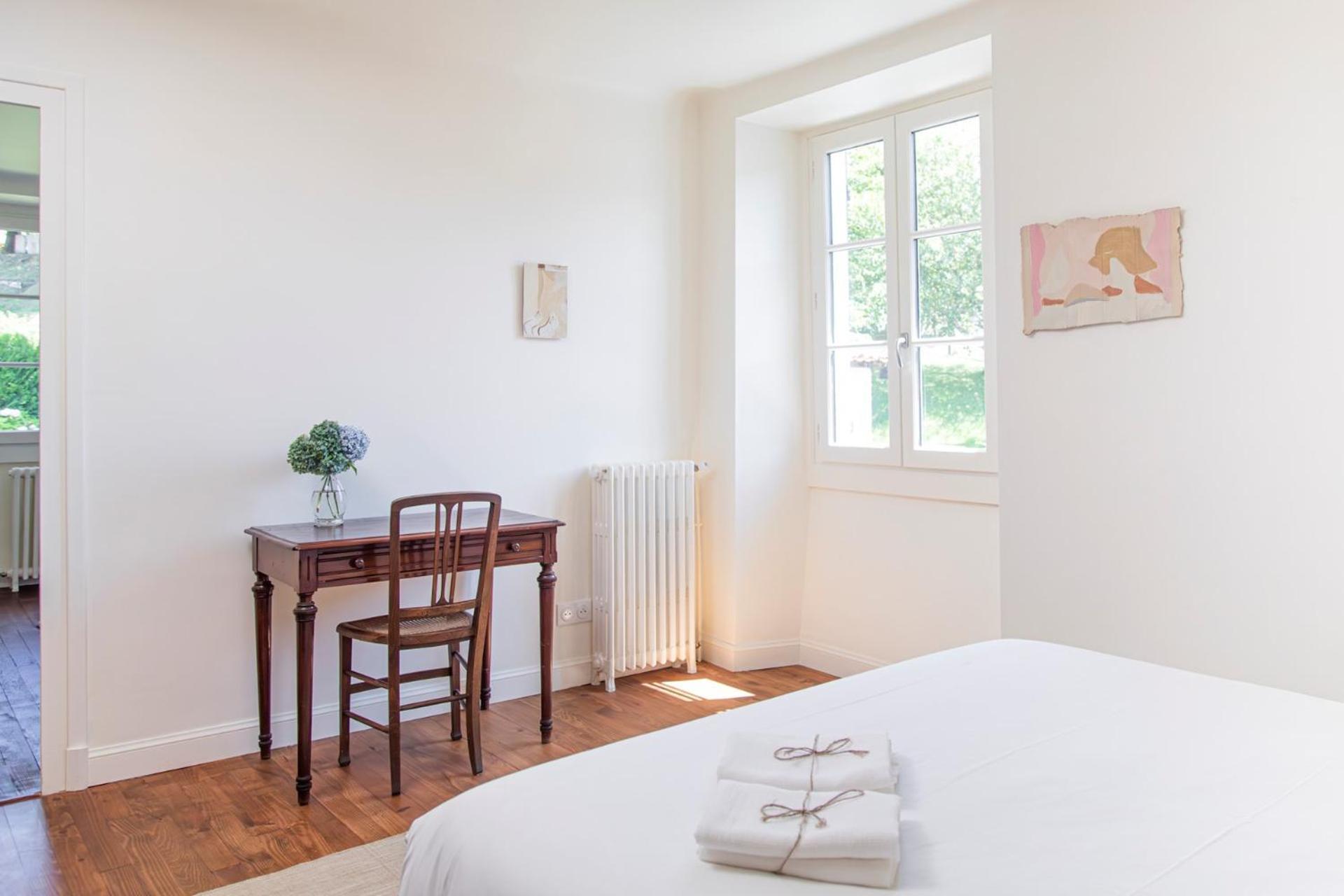 Maison Gamboia, Chambres D'Hotes Au Calme Avec Jardin Hasparren Exterior photo